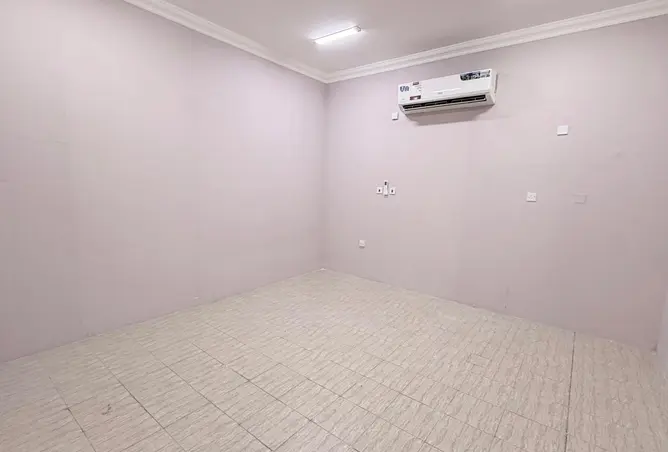 882617 - Property Image 3