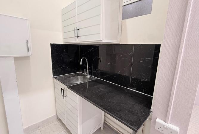 882617 - Property Image 2