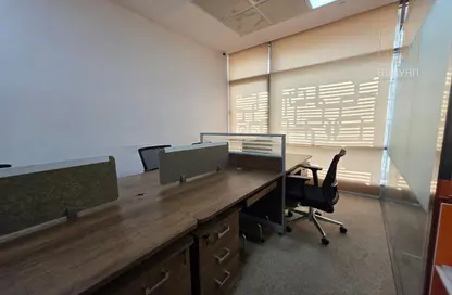 Office Space - 5 Bedrooms - 2 Bathrooms for rent in Burj Al Marina - Marina District - Lusail