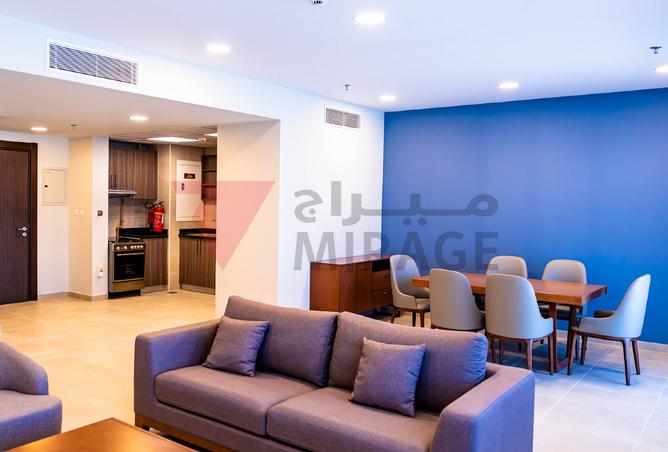 885687 - Property Image 2