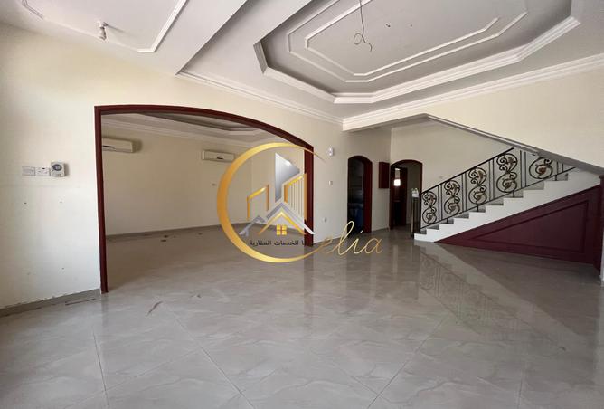 964241 - Property Image 2