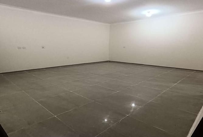 887322 - Property Image 3