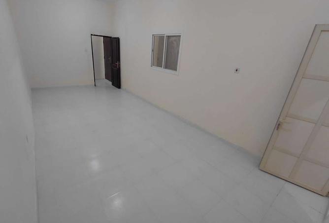 887306 - Property Image 3