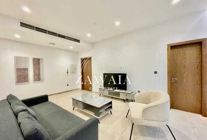 887469 - Property Image 2