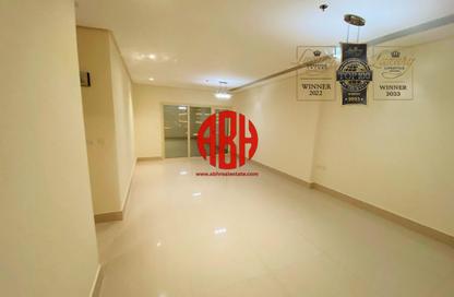 Apartment - 2 Bedrooms - 3 Bathrooms for rent in Lusail Marina Heights - Marina District - Lusail