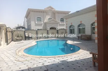 مجمع سكني - 4 غرف نوم - 4 حمامات للايجار في الوعب - الدوحة