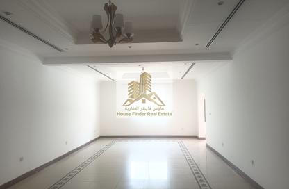 مجمع سكني - 4 غرف نوم - 4 حمامات للايجار في الوعب - الدوحة