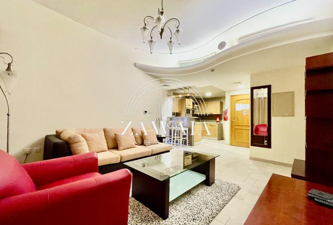 889816 - Property Image 2