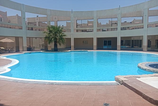 890103 - Property Image 2