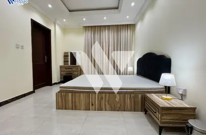 Apartment - 2 Bedrooms - 2 Bathrooms for rent in Al Mansoura - Al Mansoura - Doha