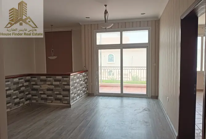 891953 - Property Image 3