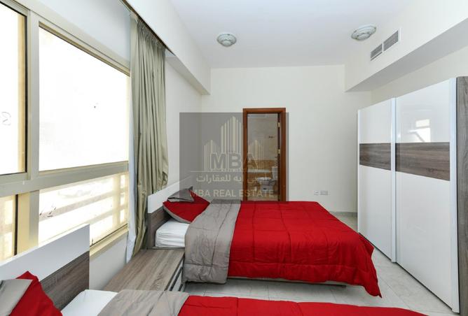 892257 - Property Image 2