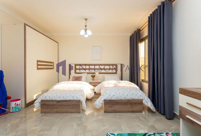 892314 - Property Image 3