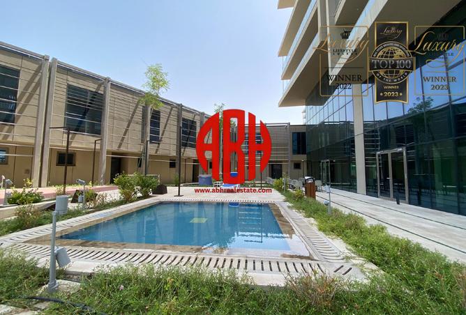 893883 - Property Main Image