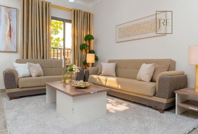 966532 - Property Image 2