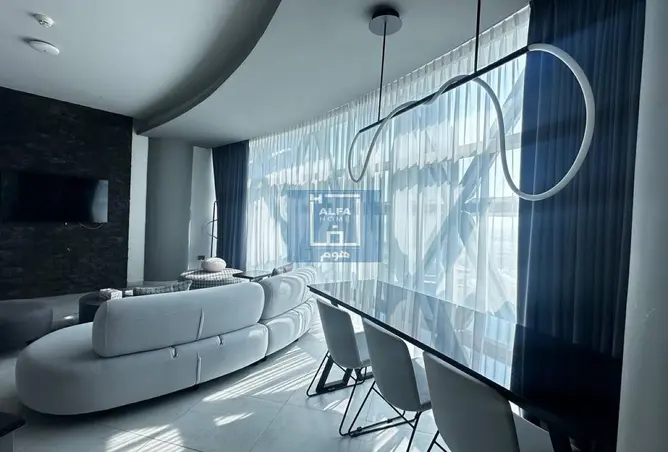 894792 - Property Image 2