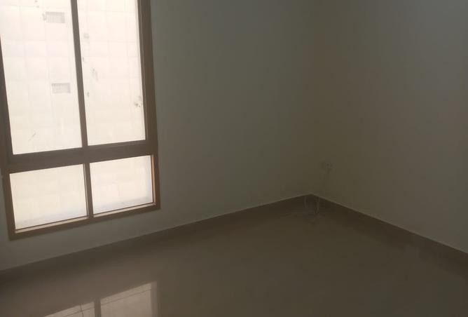 921331 - Property Image 3