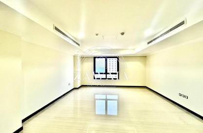 Apartment - 1 Bedroom - 2 Bathrooms for rent in West Porto Drive - Porto Arabia - The Pearl Island - Doha