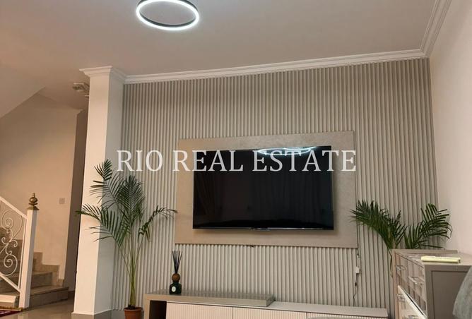 908037 - Property Image 3