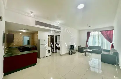 Apartment - 1 Bedroom - 1 Bathroom for rent in Umm Ghwailina Comm - Umm Ghuwalina - Umm Ghuwailina - Doha