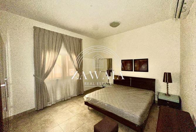 898239 - Property Image 3