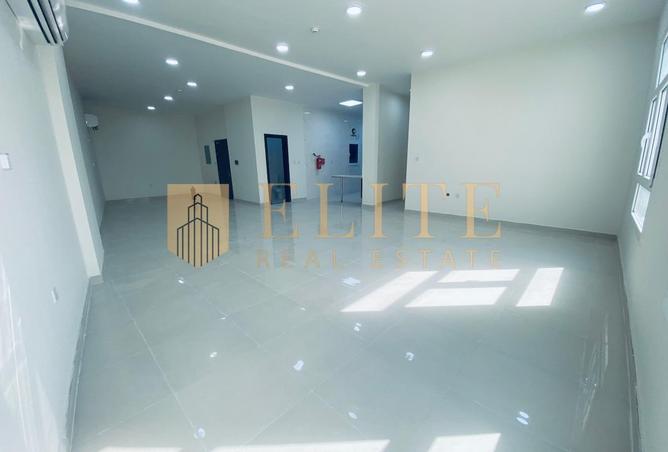 899833 - Property Image 2