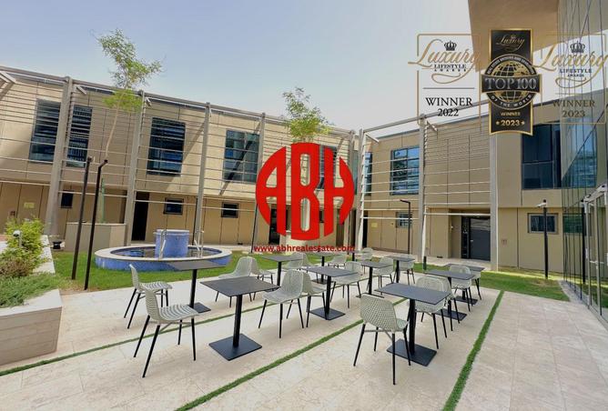 902208 - Property Image 3