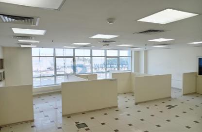 Office Space - Studio - 1 Bathroom for rent in Umm Ghuwailina 4 - Umm Ghuwailina - Doha