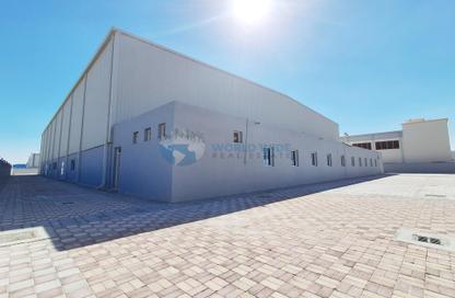 Warehouse - Studio - 7+ Bathrooms for rent in East Industrial Street - Birkat Al Awamer - Al Wakra