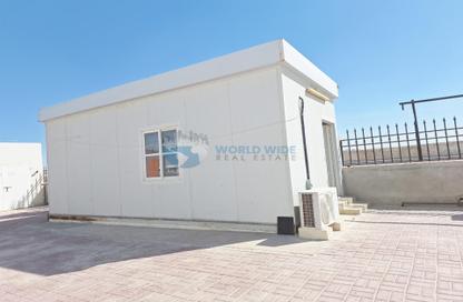 Warehouse - Studio - 2 Bathrooms for rent in East Industrial Street - Birkat Al Awamer - Al Wakra
