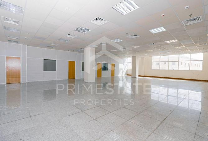 902592 - Property Image 3