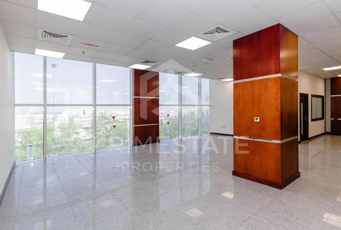 902592 - Property Image 2