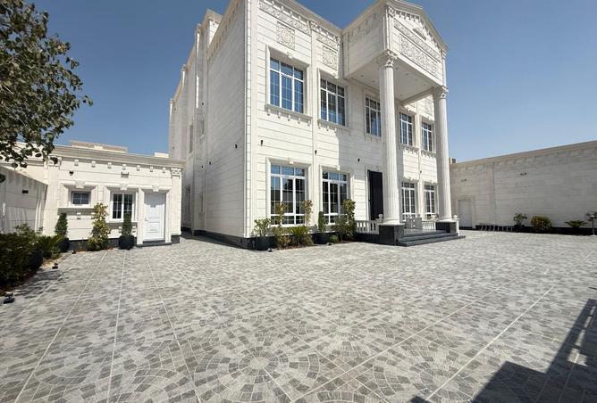 914572 - Property Image 2