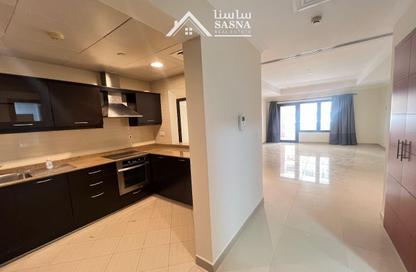 Apartment - 1 Bedroom - 2 Bathrooms for sale in Porto Arabia - The Pearl Island - Doha Apartment - 1 Bedroom - 2 Bathrooms for sale in Porto Arabia - The Pearl Island - Doha