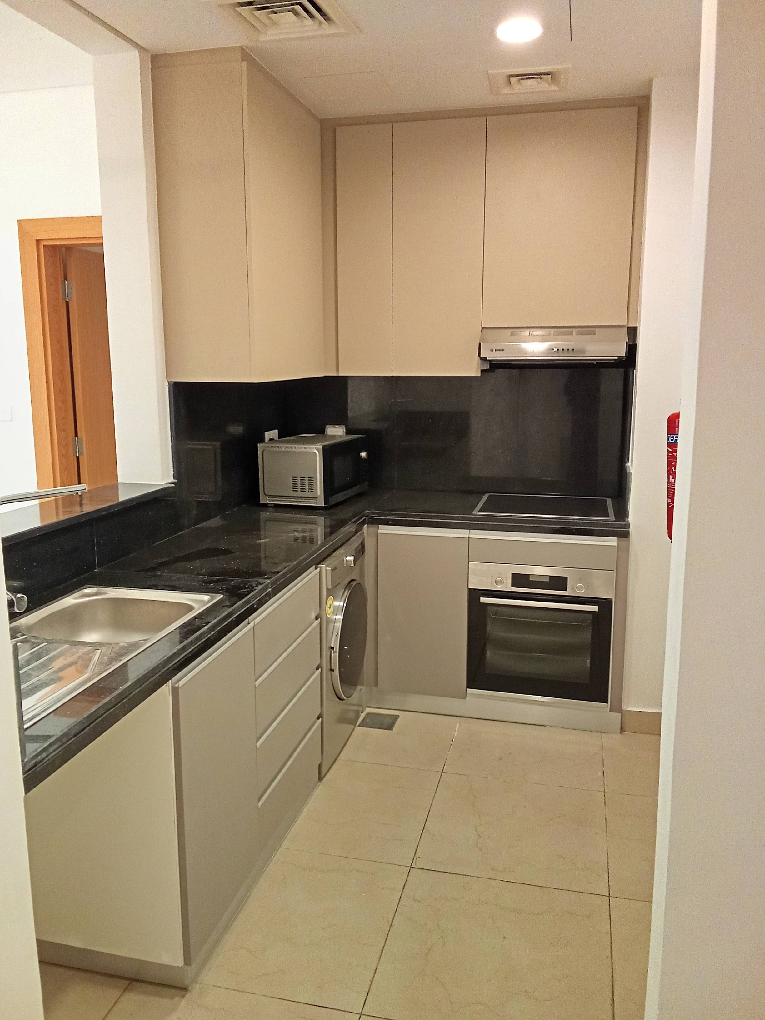 Spacious 2BHK + Maid Apt (Prorated 14 m + Bills) thumbnail 8