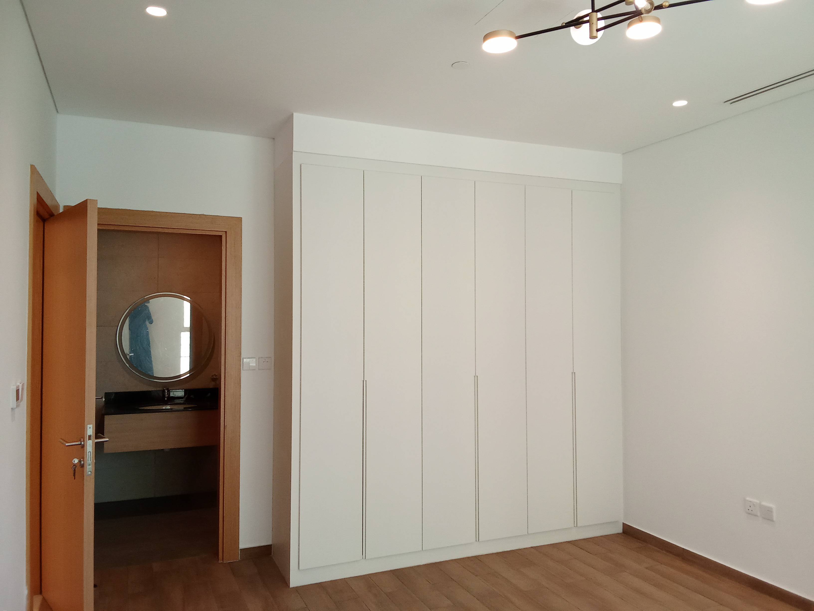Spacious 2BHK + Maid Apt (Prorated 14 m + Bills) thumbnail 5