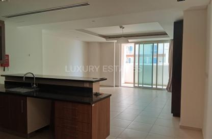 Apartment - Studio - 1 Bathroom for rent in Viva Bahriyah - The Pearl Island - Doha