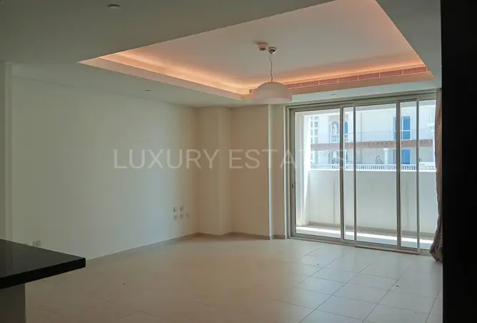 58794581 - Property Image 2