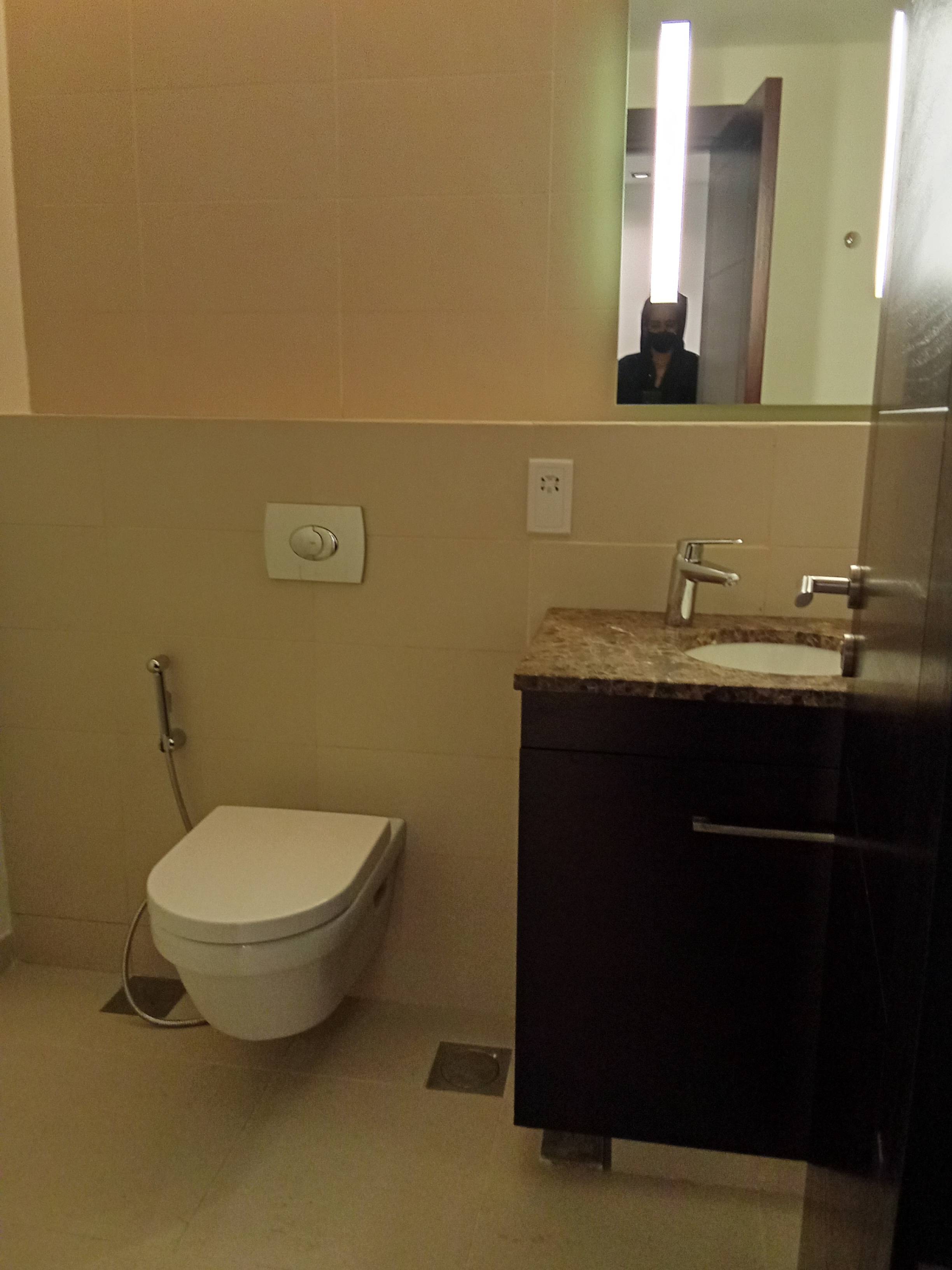 Spacious 1 BHK | Balcony | Prorated Bills Included thumbnail 14