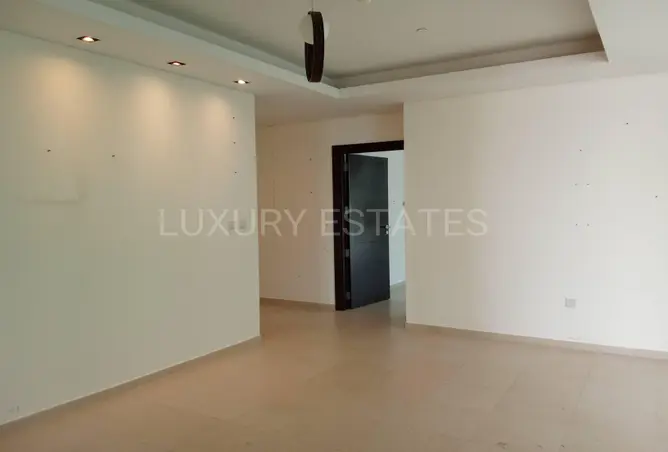 58794579 - Property Image 3
