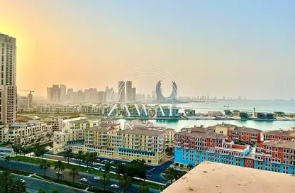 Apartment - 3 Bedrooms - 5 Bathrooms for rent in West Porto Drive - Porto Arabia - The Pearl Island - Doha