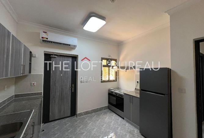 907204 - Property Image 3