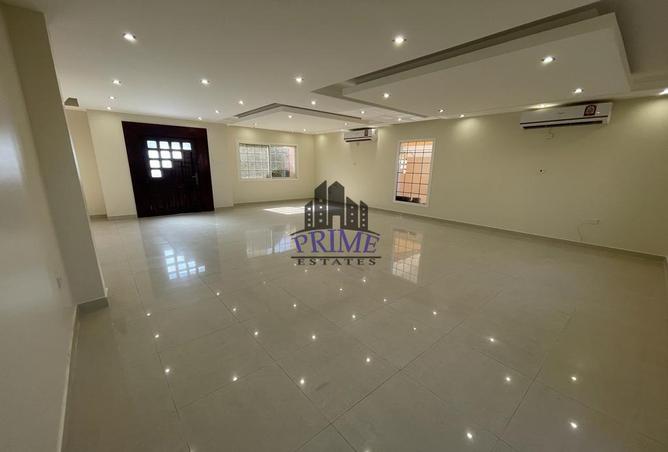 927094 - Property Image 2