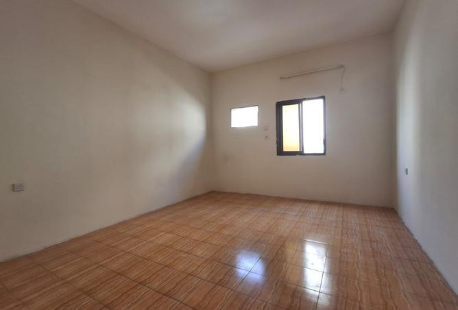 908006 - Property Image 2