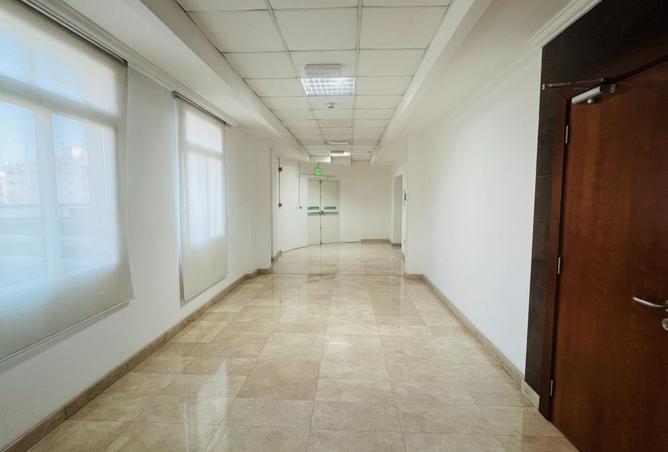 911947 - Property Image 3