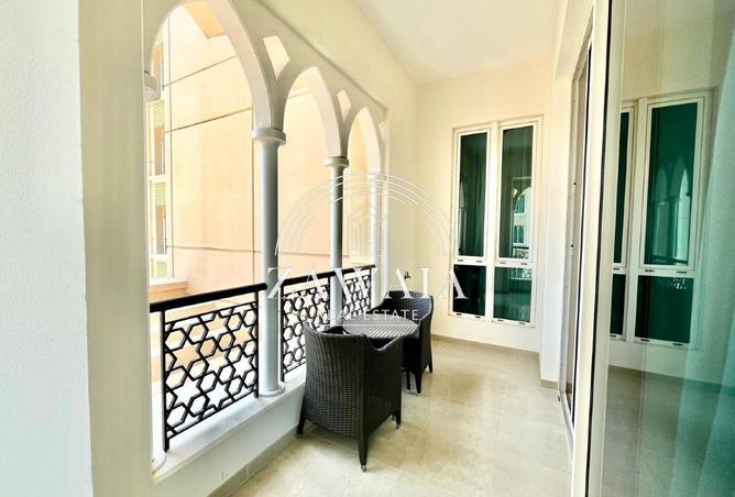 910746 - Property Image 3