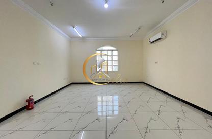 Villa - 5 Bedrooms - 4 Bathrooms for rent in Wadi Al Shaheeniya Street - Ain Khaled - Doha Villa - 5 Bedrooms - 4 Bathrooms for rent in Wadi Al Shaheeniya Street - Ain Khaled - Doha