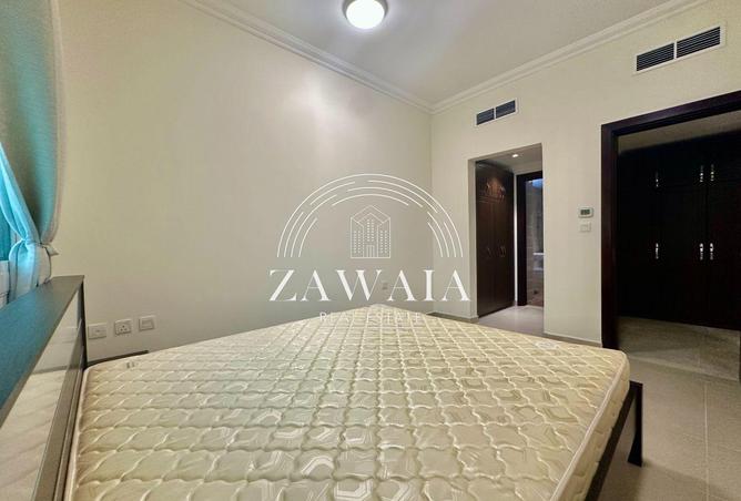 912382 - Property Image 3