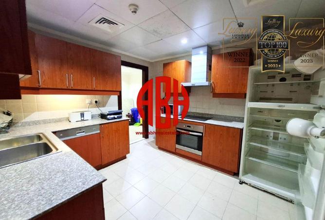 912431 - Property Image 3