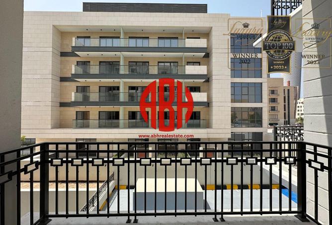 913374 - Property Image 3